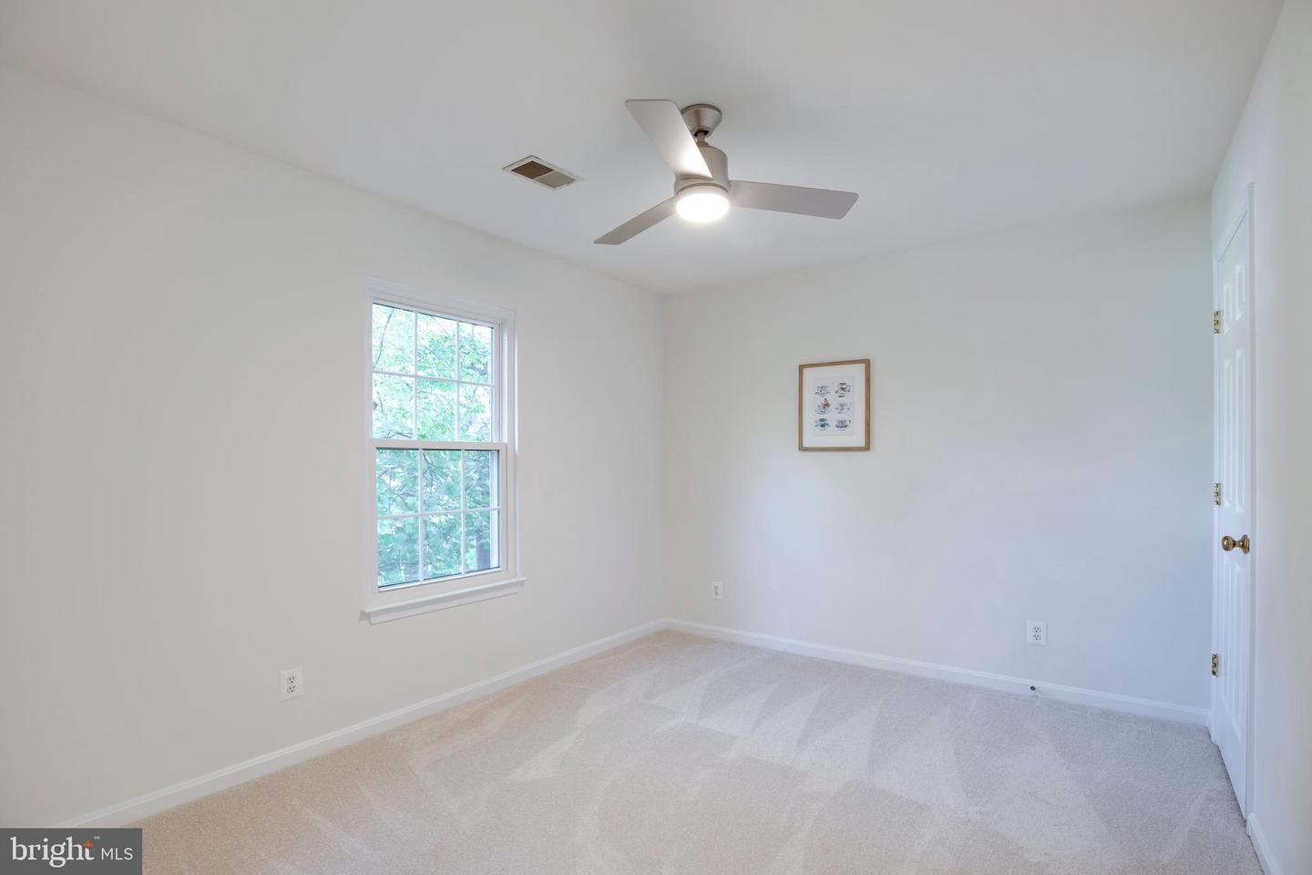 14883 BUTTONWOOD CT, WOODBRIDGE, Virginia 22193, 4 Bedrooms Bedrooms, ,3 BathroomsBathrooms,Residential,For sale,14883 BUTTONWOOD CT,VAPW2105814 MLS # VAPW2105814