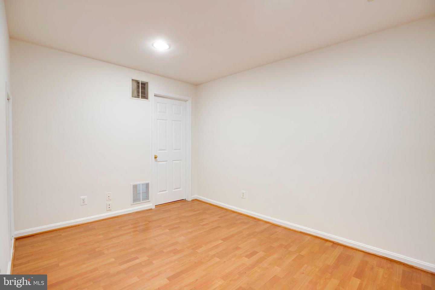 14883 BUTTONWOOD CT, WOODBRIDGE, Virginia 22193, 4 Bedrooms Bedrooms, ,3 BathroomsBathrooms,Residential,For sale,14883 BUTTONWOOD CT,VAPW2105814 MLS # VAPW2105814