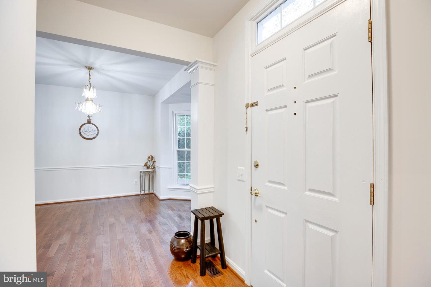 14883 BUTTONWOOD CT, WOODBRIDGE, Virginia 22193, 4 Bedrooms Bedrooms, ,3 BathroomsBathrooms,Residential,For sale,14883 BUTTONWOOD CT,VAPW2105814 MLS # VAPW2105814