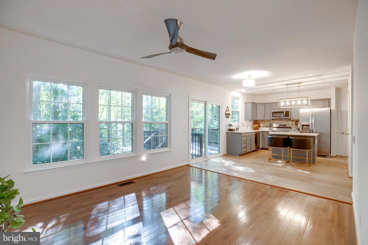 14883 BUTTONWOOD CT, WOODBRIDGE, Virginia 22193, 4 Bedrooms Bedrooms, ,3 BathroomsBathrooms,Residential,For sale,14883 BUTTONWOOD CT,VAPW2105814 MLS # VAPW2105814