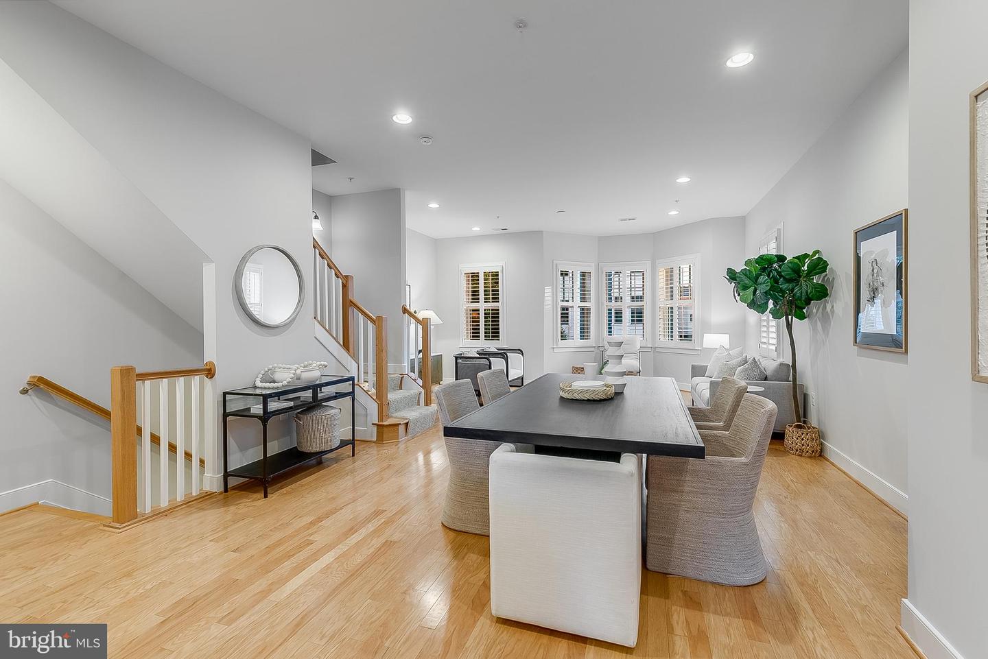 710 DIAMOND AVE, ALEXANDRIA, Virginia 22301, 3 Bedrooms Bedrooms, ,3 BathroomsBathrooms,Residential,For sale,710 DIAMOND AVE,VAAX2050730 MLS # VAAX2050730