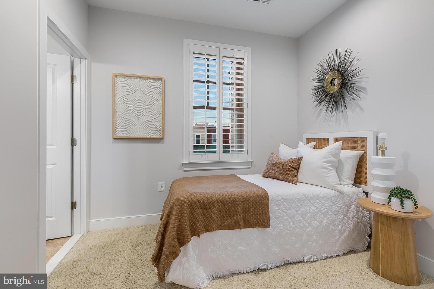 710 DIAMOND AVE, ALEXANDRIA, Virginia 22301, 3 Bedrooms Bedrooms, ,3 BathroomsBathrooms,Residential,For sale,710 DIAMOND AVE,VAAX2050730 MLS # VAAX2050730