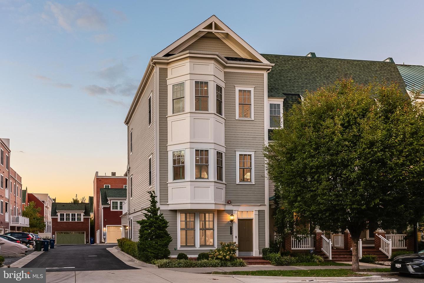 710 DIAMOND AVE, ALEXANDRIA, Virginia 22301, 3 Bedrooms Bedrooms, ,3 BathroomsBathrooms,Residential,For sale,710 DIAMOND AVE,VAAX2050730 MLS # VAAX2050730