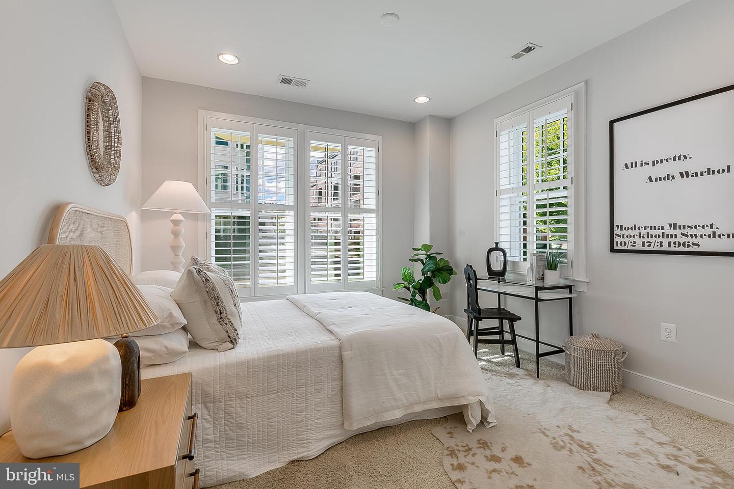 710 DIAMOND AVE, ALEXANDRIA, Virginia 22301, 3 Bedrooms Bedrooms, ,3 BathroomsBathrooms,Residential,For sale,710 DIAMOND AVE,VAAX2050730 MLS # VAAX2050730