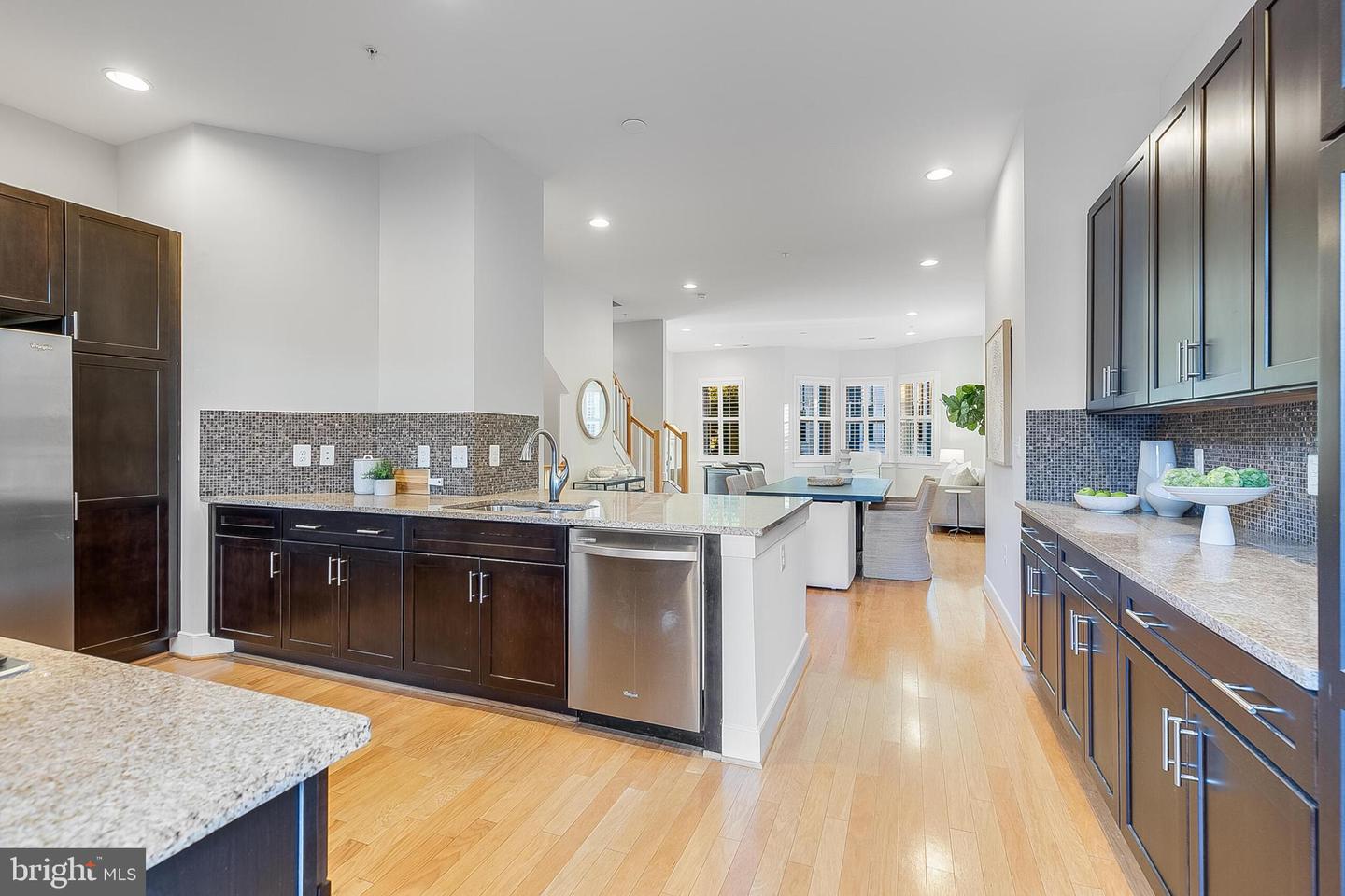 710 DIAMOND AVE, ALEXANDRIA, Virginia 22301, 3 Bedrooms Bedrooms, ,3 BathroomsBathrooms,Residential,For sale,710 DIAMOND AVE,VAAX2050730 MLS # VAAX2050730