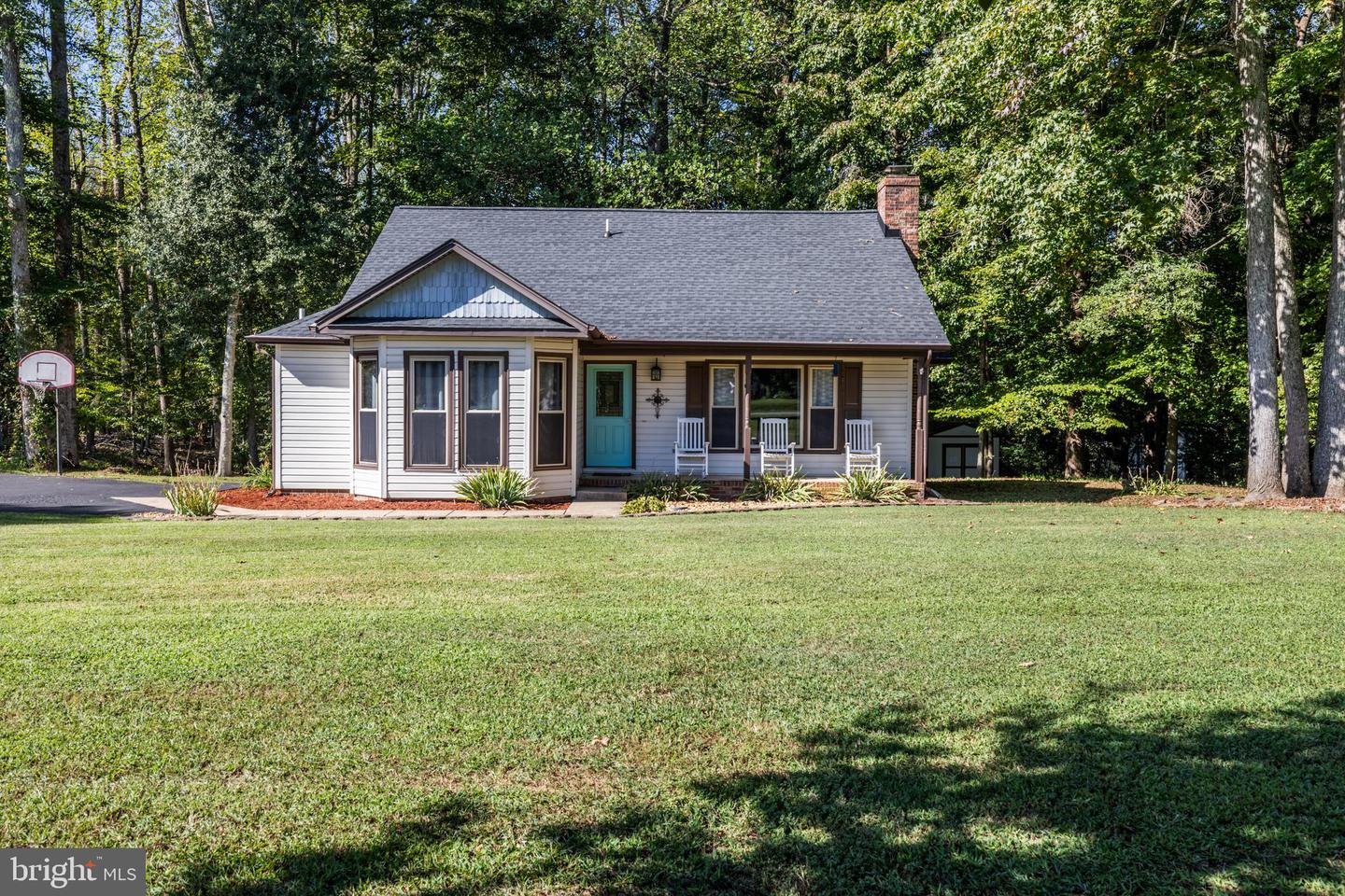 10318 SHAW DR, SPOTSYLVANIA, Virginia 22553, 3 Bedrooms Bedrooms, 4 Rooms Rooms,2 BathroomsBathrooms,Residential,For sale,10318 SHAW DR,VASP2036846 MLS # VASP2036846