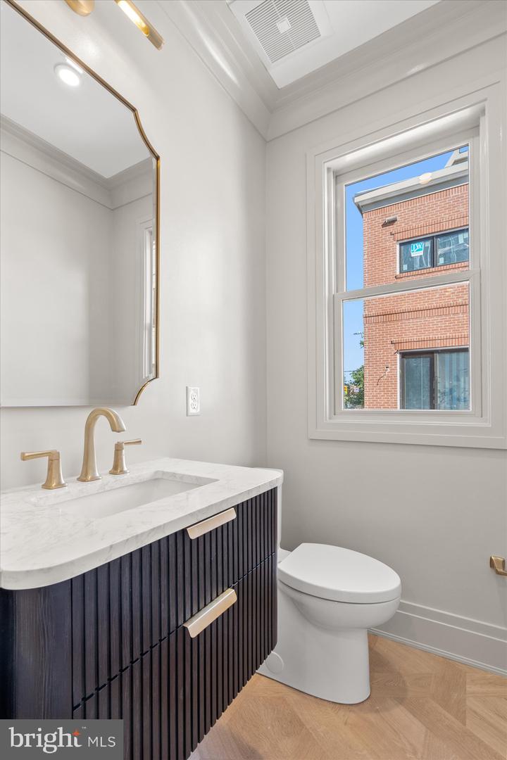 115 N WEST ST, ALEXANDRIA, Virginia 22314, 4 Bedrooms Bedrooms, ,4 BathroomsBathrooms,Residential,For sale,115 N WEST ST,VAAX2050808 MLS # VAAX2050808