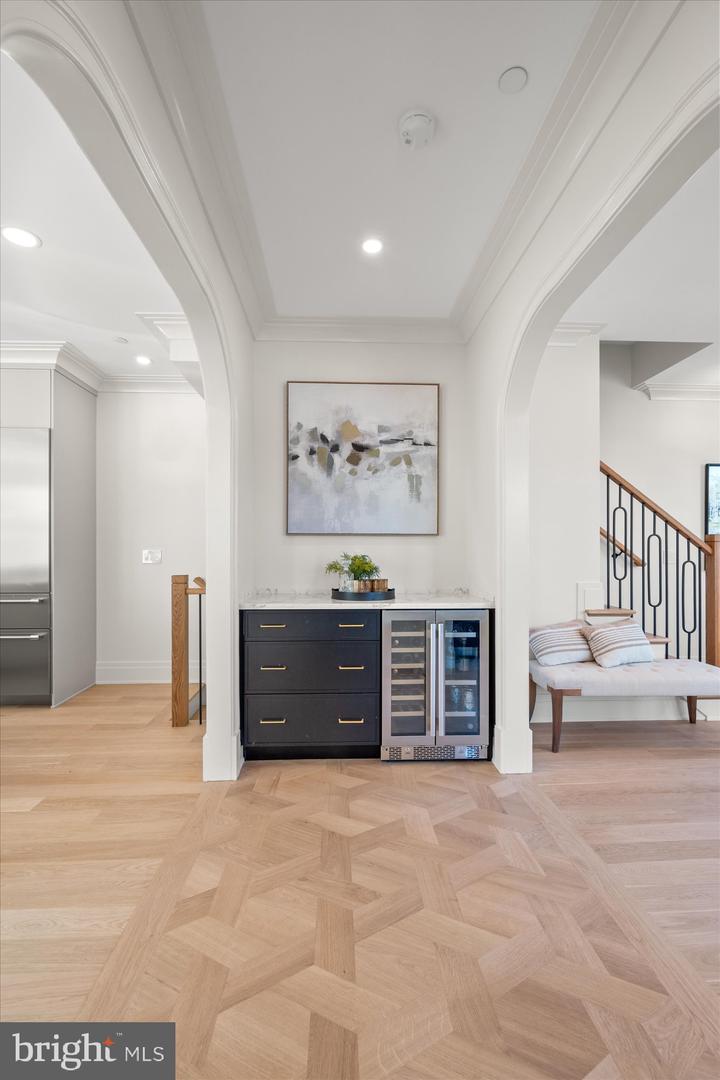 115 N WEST ST, ALEXANDRIA, Virginia 22314, 4 Bedrooms Bedrooms, ,4 BathroomsBathrooms,Residential,For sale,115 N WEST ST,VAAX2050808 MLS # VAAX2050808
