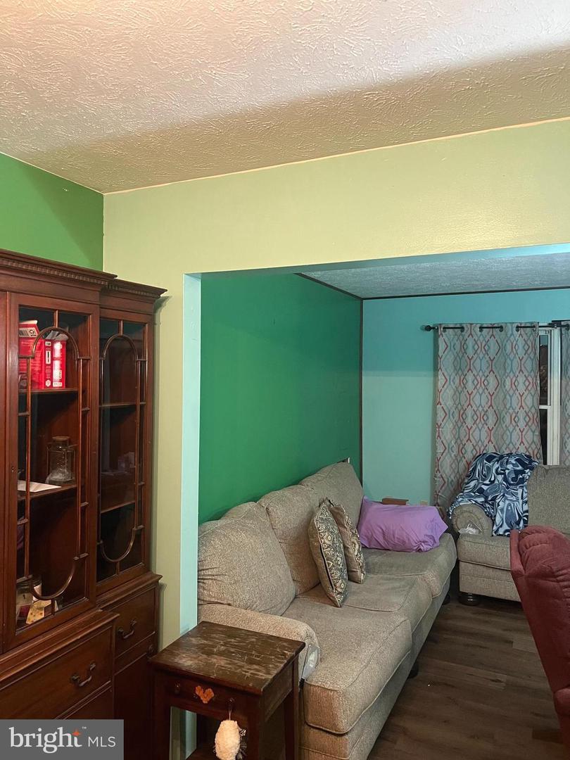 852 BUTLER AVE, WINCHESTER, Virginia 22601, 3 Bedrooms Bedrooms, ,1 BathroomBathrooms,Residential,For sale,852 BUTLER AVE,VAFV2037368 MLS # VAFV2037368