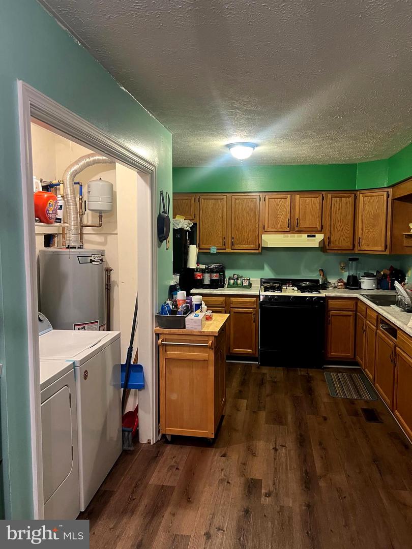 852 BUTLER AVE, WINCHESTER, Virginia 22601, 3 Bedrooms Bedrooms, ,1 BathroomBathrooms,Residential,For sale,852 BUTLER AVE,VAFV2037368 MLS # VAFV2037368