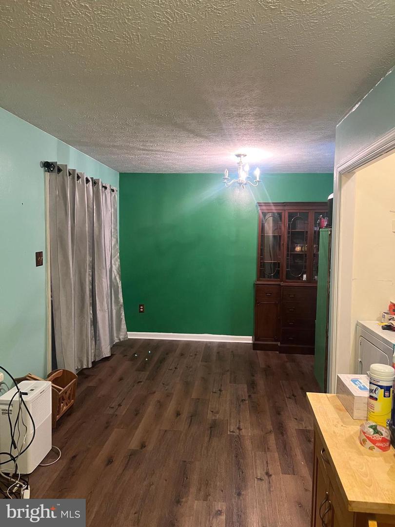 852 BUTLER AVE, WINCHESTER, Virginia 22601, 3 Bedrooms Bedrooms, ,1 BathroomBathrooms,Residential,For sale,852 BUTLER AVE,VAFV2037368 MLS # VAFV2037368