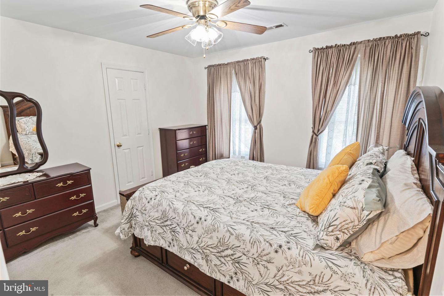 23 LONGWOOD, STAFFORD, Virginia 22556, 4 Bedrooms Bedrooms, ,3 BathroomsBathrooms,Residential,For sale,23 LONGWOOD,VAST2043480 MLS # VAST2043480
