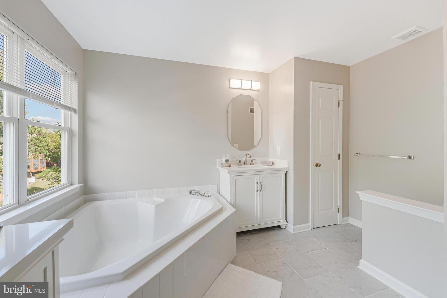 43756 WOODWORTH CT, ASHBURN, Virginia 20147, 5 Bedrooms Bedrooms, ,3 BathroomsBathrooms,Residential,For sale,43756 WOODWORTH CT,VALO2108804 MLS # VALO2108804
