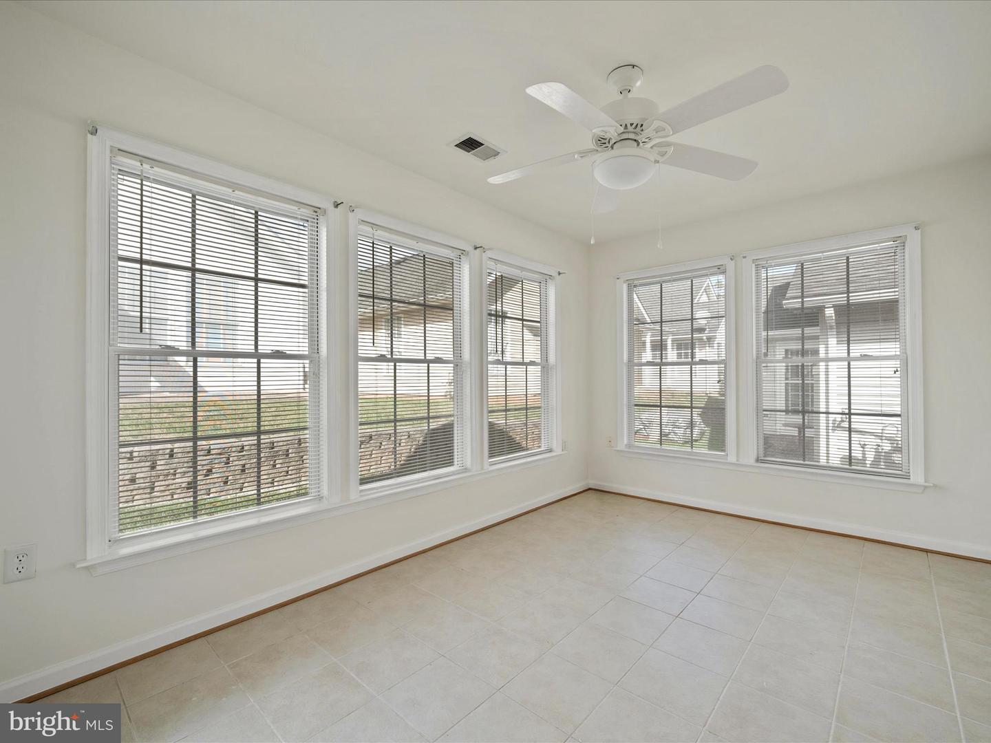 1823 KERSHAW LN, WINCHESTER, Virginia 22601, 2 Bedrooms Bedrooms, ,2 BathroomsBathrooms,Residential,For sale,1823 KERSHAW LN,VAWI2009238 MLS # VAWI2009238