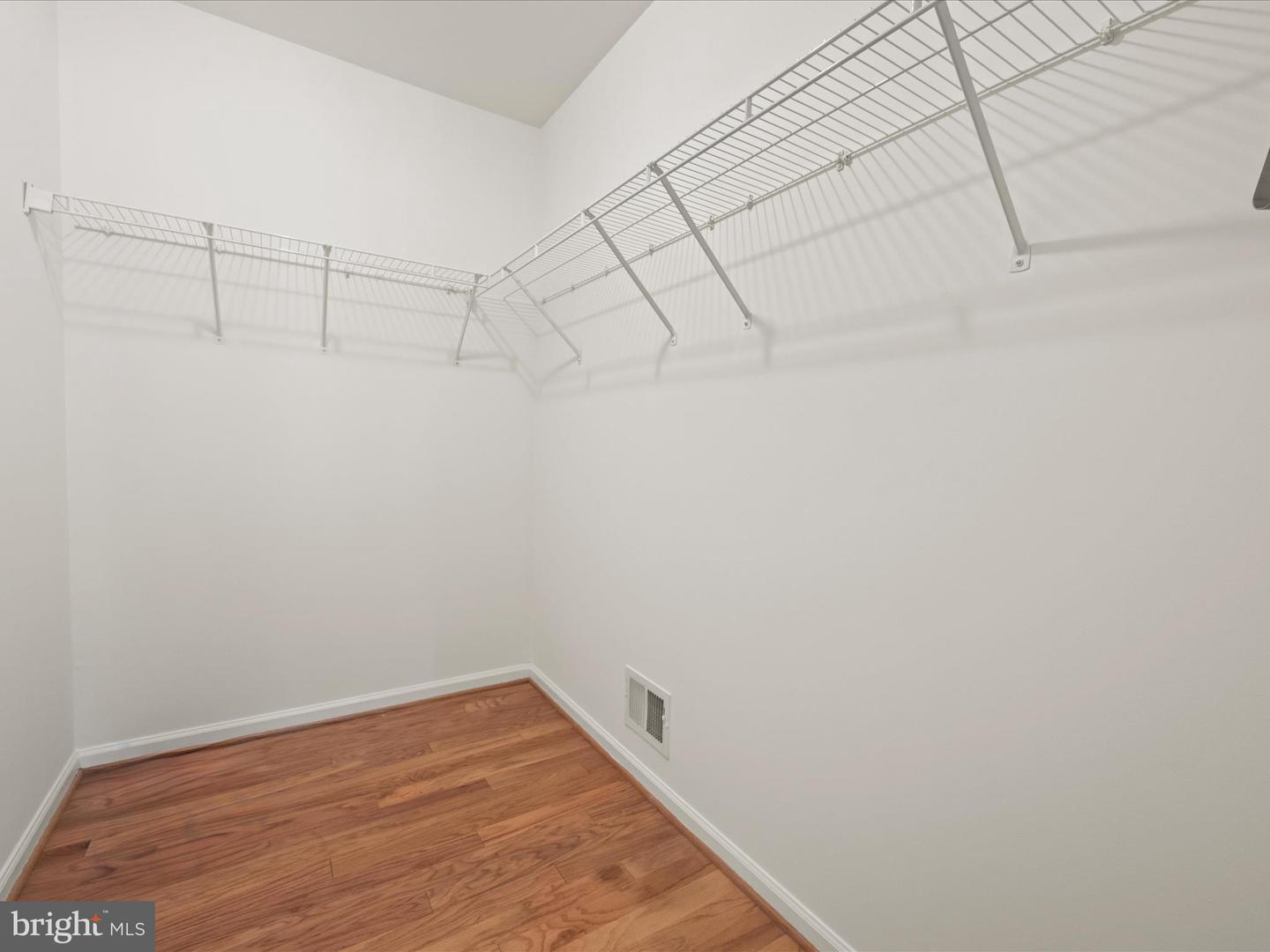 1823 KERSHAW LN, WINCHESTER, Virginia 22601, 2 Bedrooms Bedrooms, ,2 BathroomsBathrooms,Residential,For sale,1823 KERSHAW LN,VAWI2009238 MLS # VAWI2009238