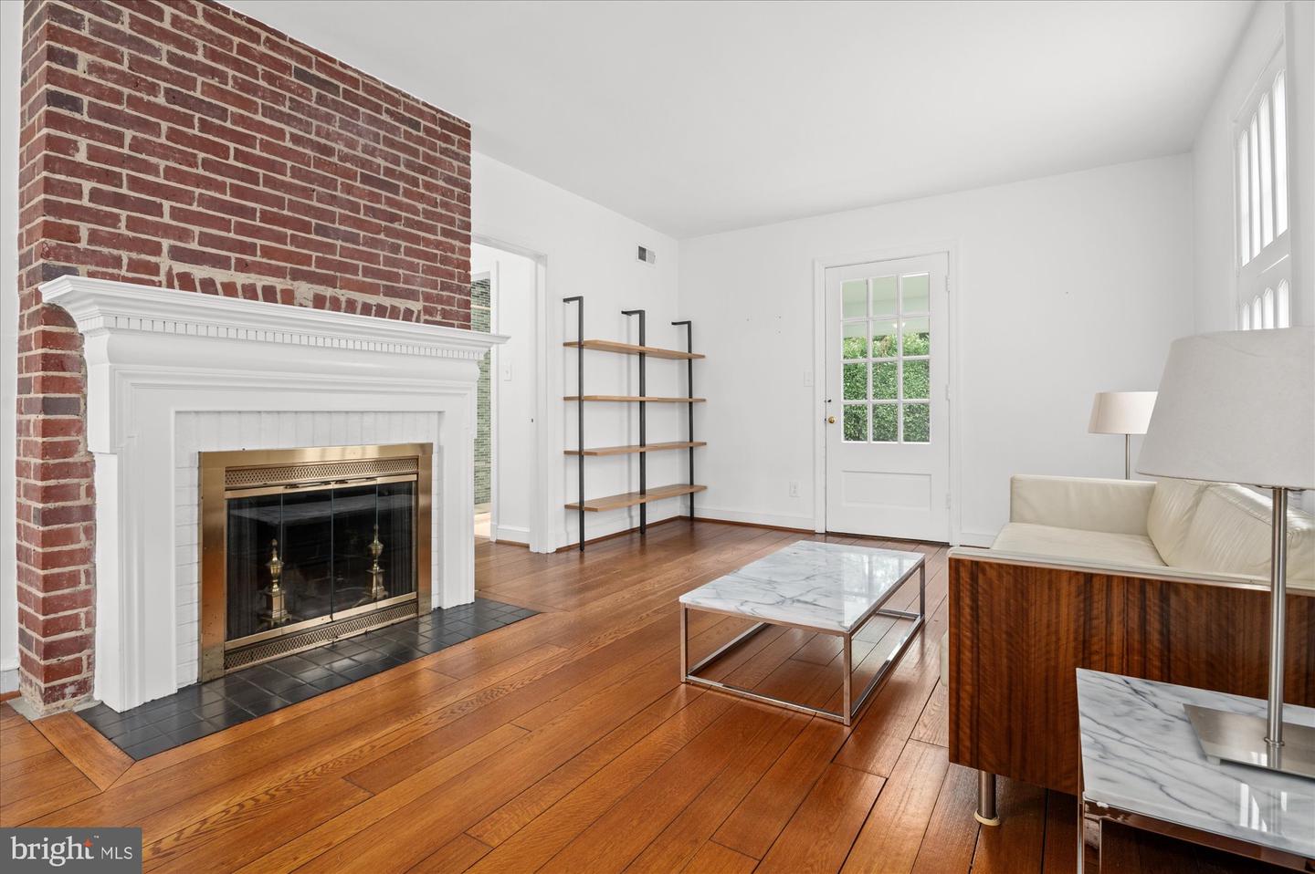 5018 V ST NW, WASHINGTON, District Of Columbia 20007, 4 Bedrooms Bedrooms, ,3 BathroomsBathrooms,Residential,For sale,5018 V ST NW,DCDC2226614 MLS # DCDC2226614