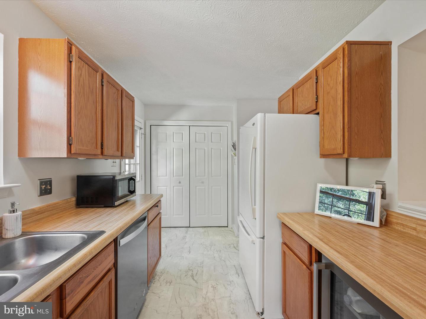 206 BARRINGTON LN, WINCHESTER, Virginia 22601, 2 Bedrooms Bedrooms, ,2 BathroomsBathrooms,Residential,For sale,206 BARRINGTON LN,VAFV2037340 MLS # VAFV2037340
