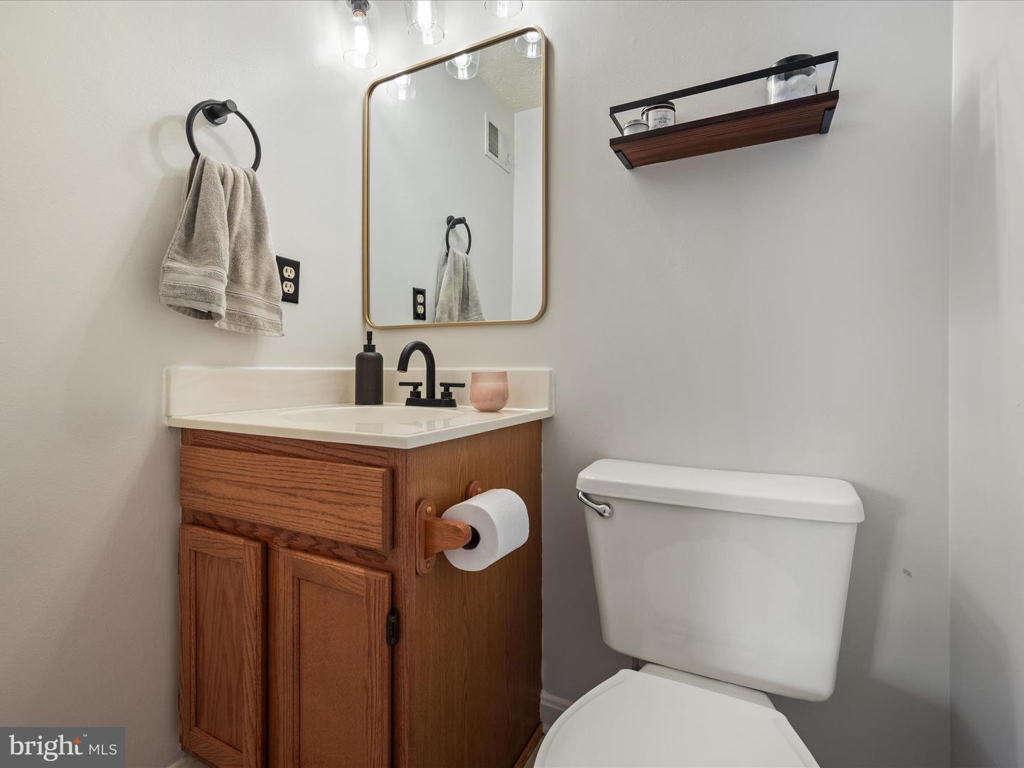 206 BARRINGTON LN, WINCHESTER, Virginia 22601, 2 Bedrooms Bedrooms, ,2 BathroomsBathrooms,Residential,For sale,206 BARRINGTON LN,VAFV2037340 MLS # VAFV2037340