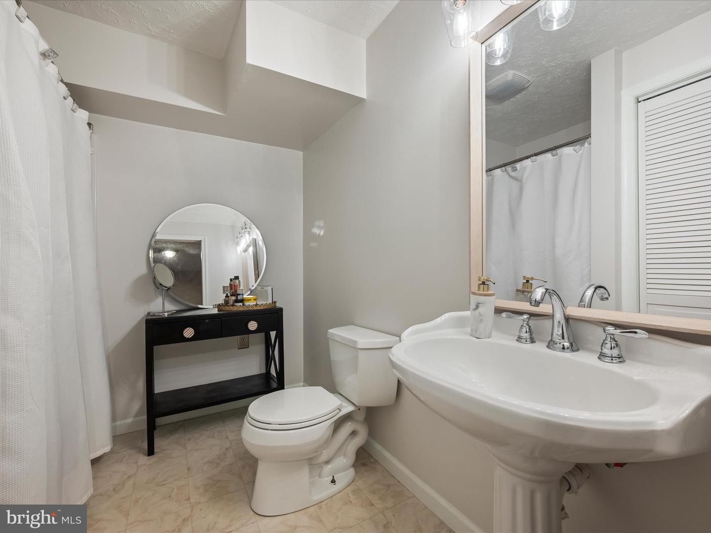 206 BARRINGTON LN, WINCHESTER, Virginia 22601, 2 Bedrooms Bedrooms, ,2 BathroomsBathrooms,Residential,For sale,206 BARRINGTON LN,VAFV2037340 MLS # VAFV2037340