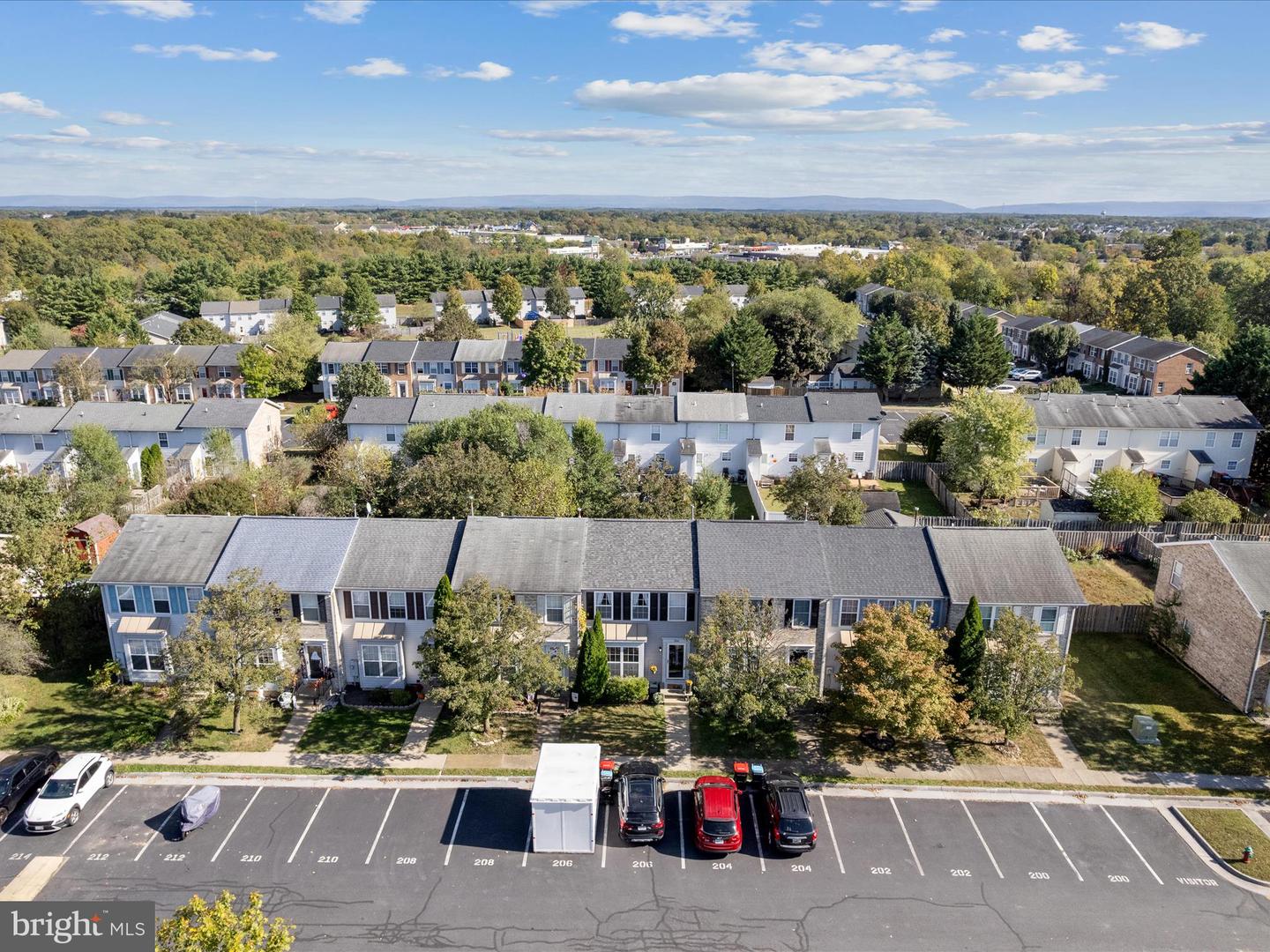 206 BARRINGTON LN, WINCHESTER, Virginia 22601, 2 Bedrooms Bedrooms, ,2 BathroomsBathrooms,Residential,For sale,206 BARRINGTON LN,VAFV2037340 MLS # VAFV2037340
