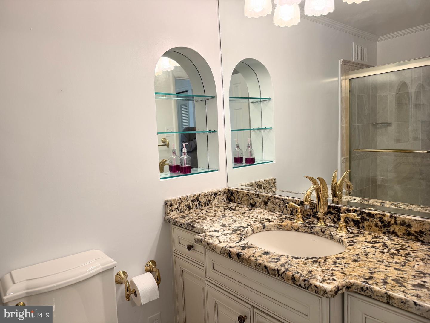 6137 LEESBURG PIKE #509, FALLS CHURCH, Virginia 22041, 1 Bedroom Bedrooms, ,1 BathroomBathrooms,Residential,For sale,6137 LEESBURG PIKE #509,VAFX2274004 MLS # VAFX2274004