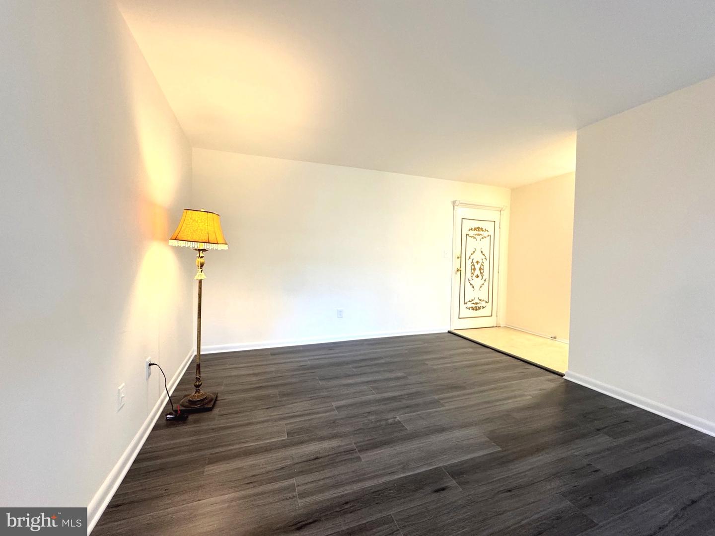 6137 LEESBURG PIKE #509, FALLS CHURCH, Virginia 22041, 1 Bedroom Bedrooms, ,1 BathroomBathrooms,Residential,For sale,6137 LEESBURG PIKE #509,VAFX2274004 MLS # VAFX2274004