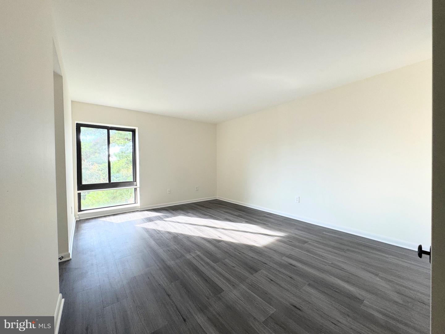 6137 LEESBURG PIKE #509, FALLS CHURCH, Virginia 22041, 1 Bedroom Bedrooms, ,1 BathroomBathrooms,Residential,For sale,6137 LEESBURG PIKE #509,VAFX2274004 MLS # VAFX2274004