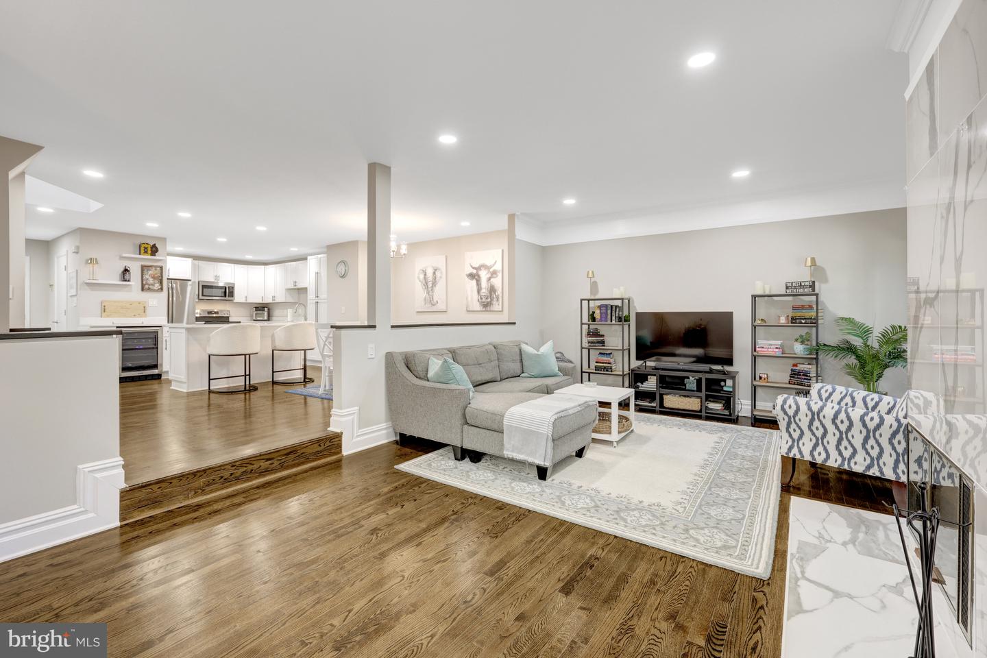 11110 LAKESPRAY WAY, RESTON, Virginia 20191, 3 Bedrooms Bedrooms, 12 Rooms Rooms,3 BathroomsBathrooms,Residential,For sale,11110 LAKESPRAY WAY,VAFX2274006 MLS # VAFX2274006