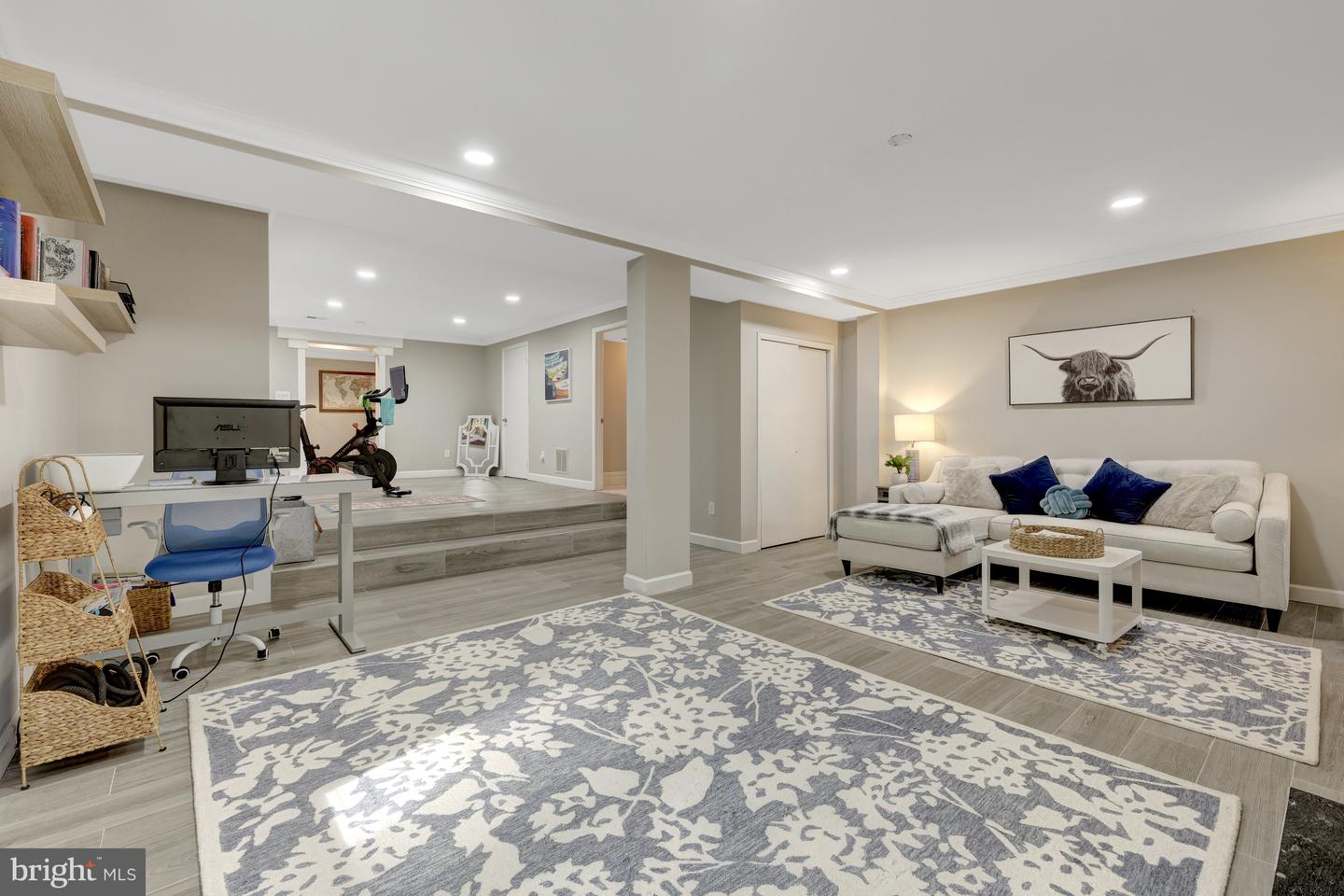 11110 LAKESPRAY WAY, RESTON, Virginia 20191, 3 Bedrooms Bedrooms, 12 Rooms Rooms,3 BathroomsBathrooms,Residential,For sale,11110 LAKESPRAY WAY,VAFX2274006 MLS # VAFX2274006