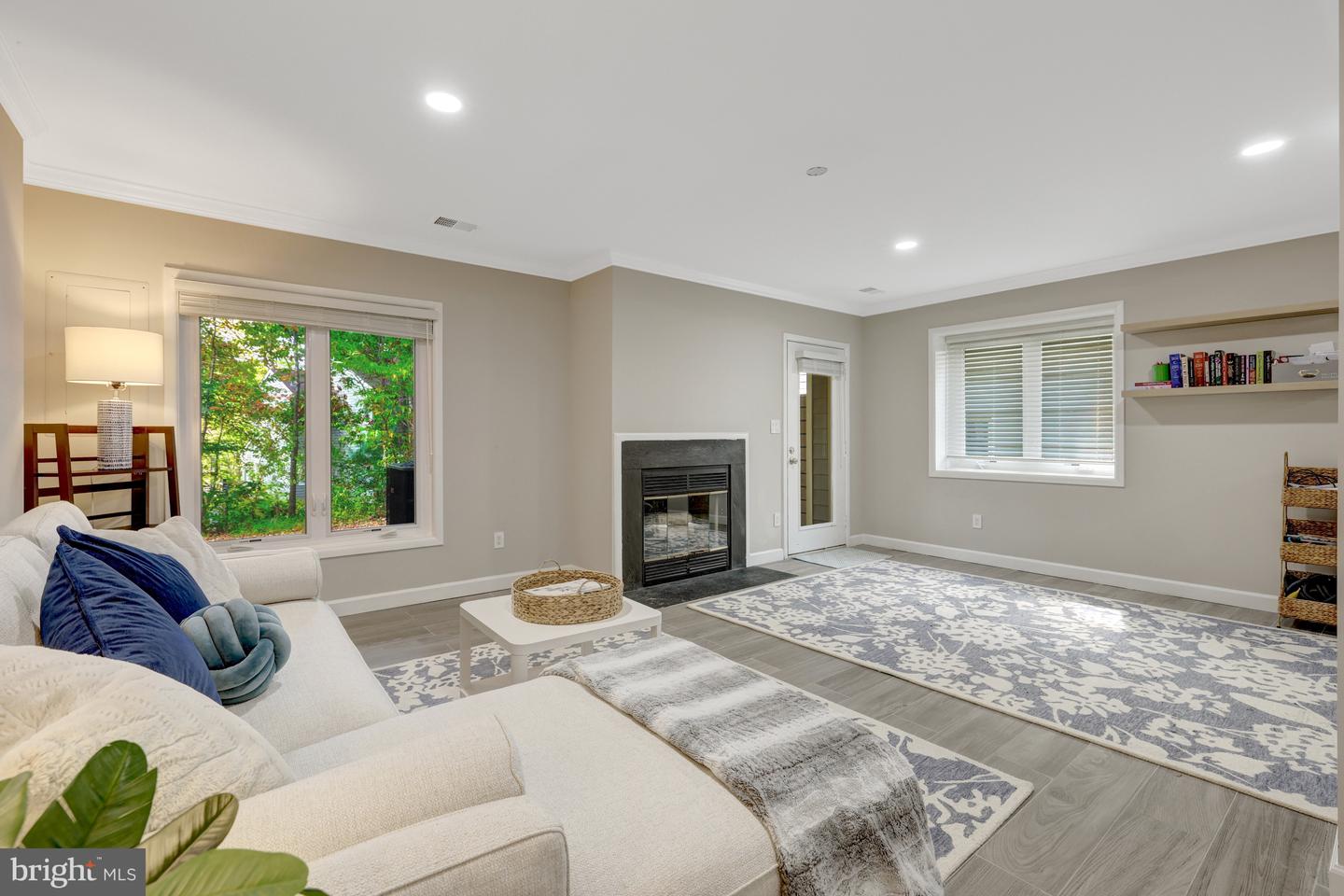 11110 LAKESPRAY WAY, RESTON, Virginia 20191, 3 Bedrooms Bedrooms, 12 Rooms Rooms,3 BathroomsBathrooms,Residential,For sale,11110 LAKESPRAY WAY,VAFX2274006 MLS # VAFX2274006