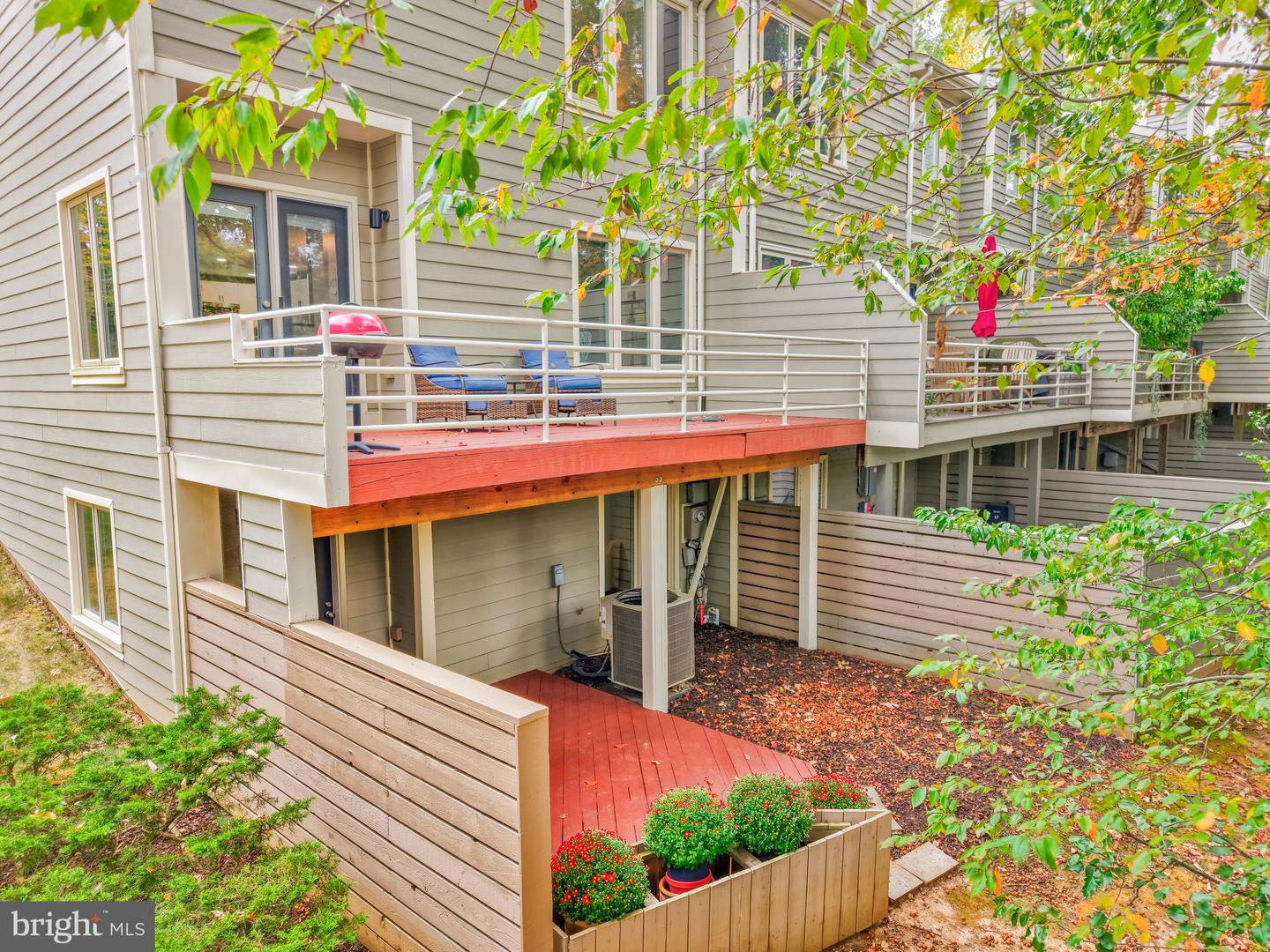 11110 LAKESPRAY WAY, RESTON, Virginia 20191, 3 Bedrooms Bedrooms, 12 Rooms Rooms,3 BathroomsBathrooms,Residential,For sale,11110 LAKESPRAY WAY,VAFX2274006 MLS # VAFX2274006
