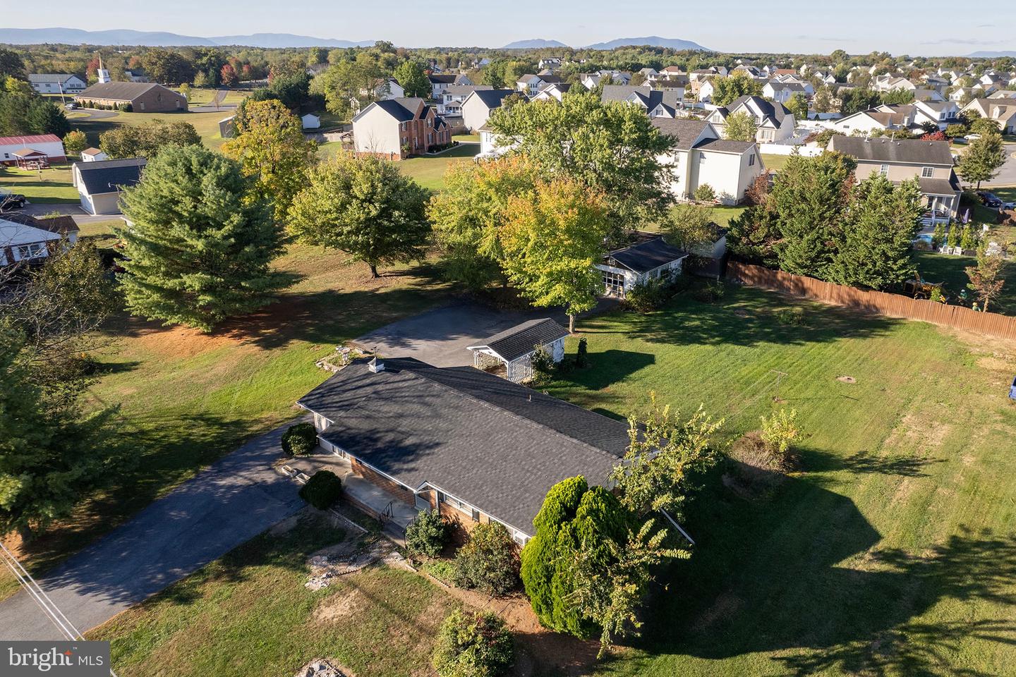 2294 FRONT ROYAL, WINCHESTER, Virginia 22602, 3 Bedrooms Bedrooms, 7 Rooms Rooms,1 BathroomBathrooms,Residential,For sale,2294 FRONT ROYAL,VAFV2037346 MLS # VAFV2037346