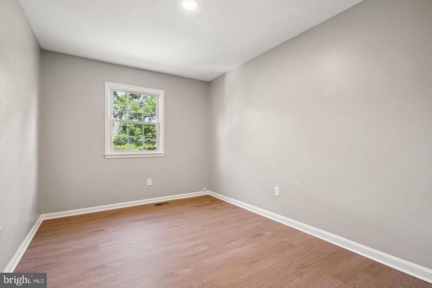 2094 PILGRIM DR, WOODBRIDGE, Virginia 22192, 3 Bedrooms Bedrooms, ,2 BathroomsBathrooms,Residential,For sale,2094 PILGRIM DR,VAPW2105942 MLS # VAPW2105942