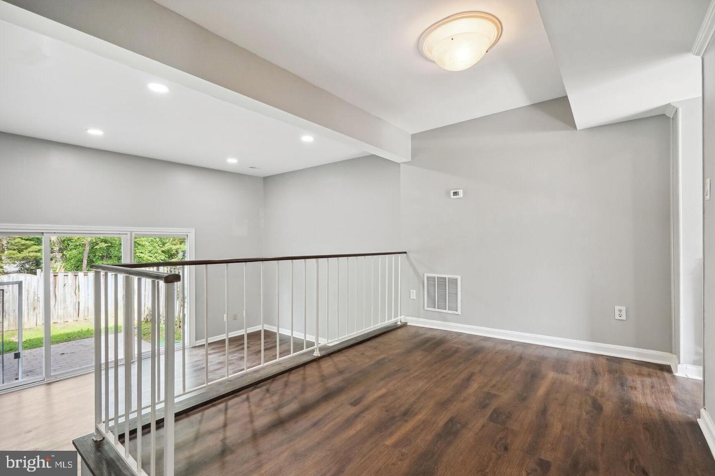 2094 PILGRIM DR, WOODBRIDGE, Virginia 22192, 3 Bedrooms Bedrooms, ,2 BathroomsBathrooms,Residential,For sale,2094 PILGRIM DR,VAPW2105942 MLS # VAPW2105942