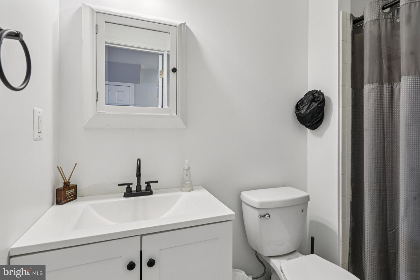 5154 MEETING PL, WOODBRIDGE, Virginia 22193, 4 Bedrooms Bedrooms, ,3 BathroomsBathrooms,Residential,For sale,5154 MEETING PL,VAPW2105974 MLS # VAPW2105974