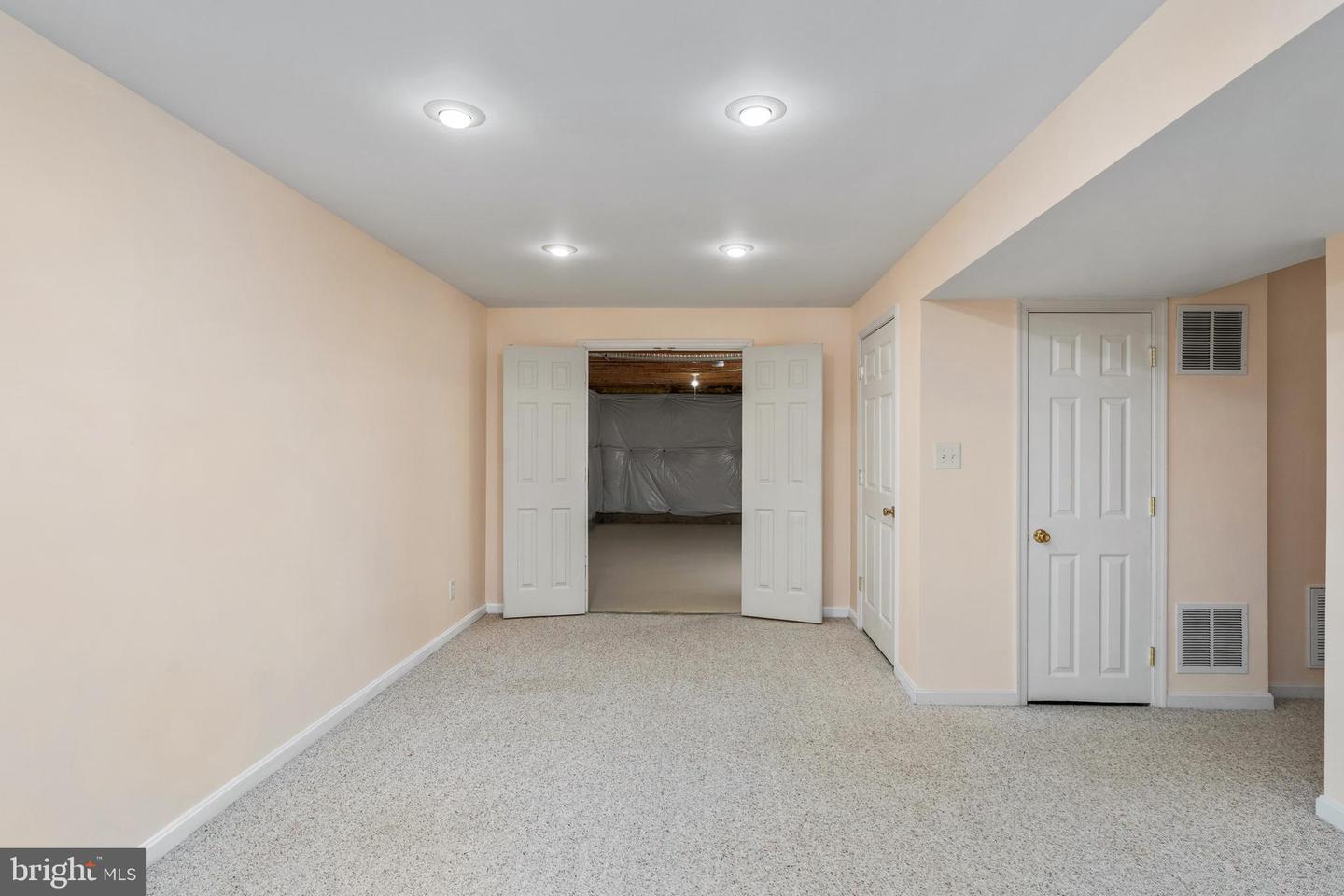 4114 MOSSY BANK LN, FREDERICKSBURG, Virginia 22408, 4 Bedrooms Bedrooms, ,3 BathroomsBathrooms,Residential,For sale,4114 MOSSY BANK LN,VASP2036900 MLS # VASP2036900
