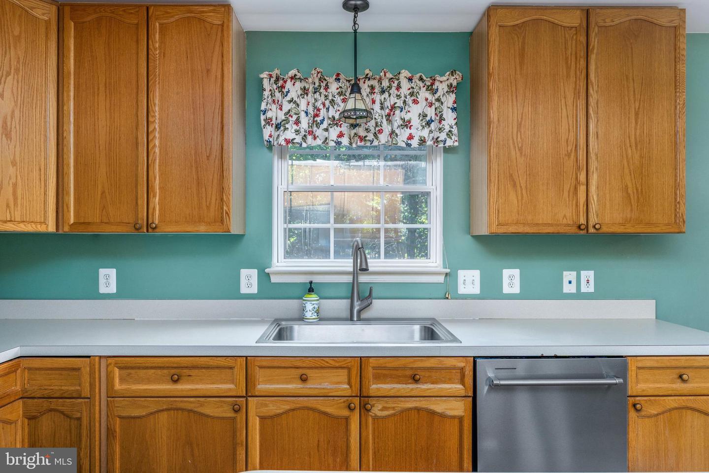 4114 MOSSY BANK LN, FREDERICKSBURG, Virginia 22408, 4 Bedrooms Bedrooms, ,3 BathroomsBathrooms,Residential,For sale,4114 MOSSY BANK LN,VASP2036900 MLS # VASP2036900