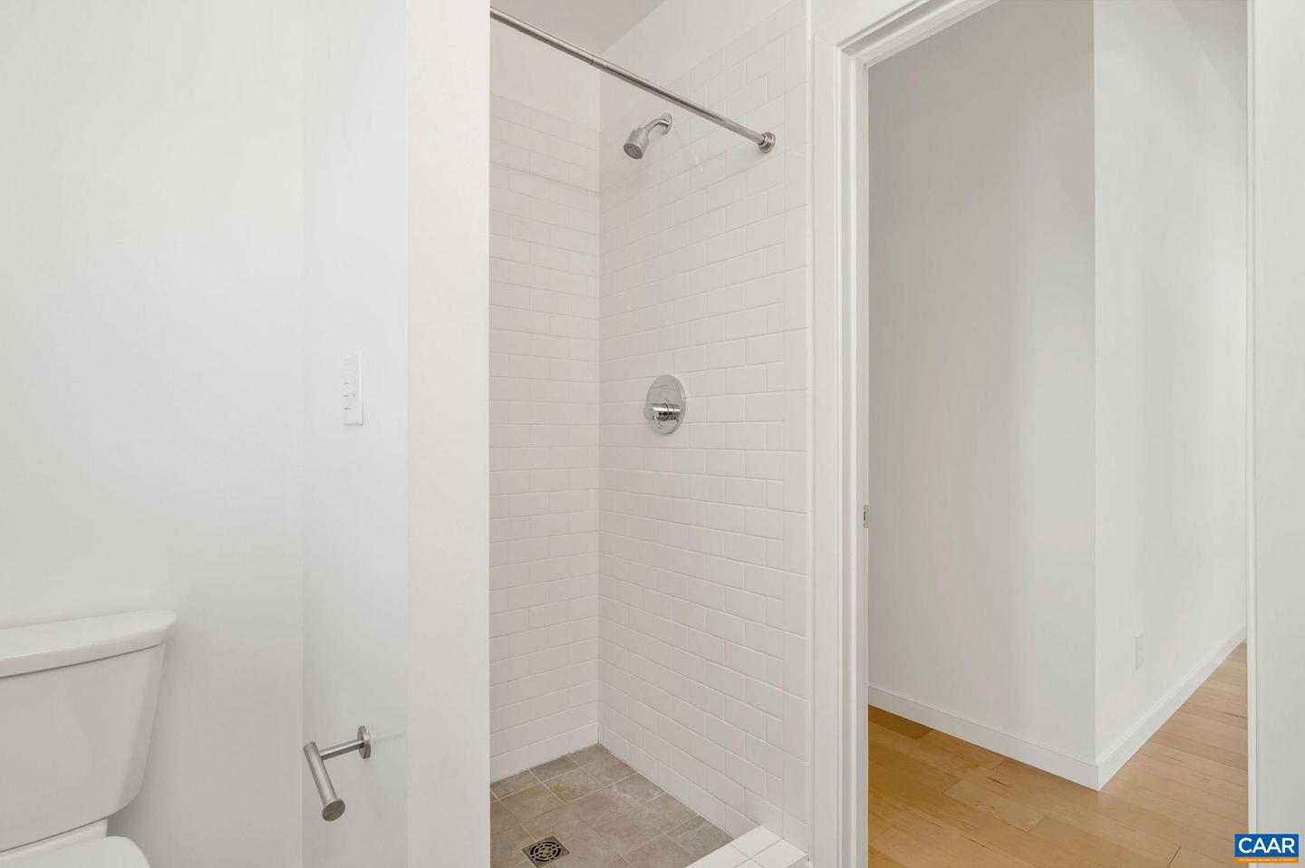 1130 E HIGH ST #J, CHARLOTTESVILLE, Virginia 22902, 3 Bedrooms Bedrooms, ,2 BathroomsBathrooms,Residential,For sale,1130 E HIGH ST #J,670001 MLS # 670001