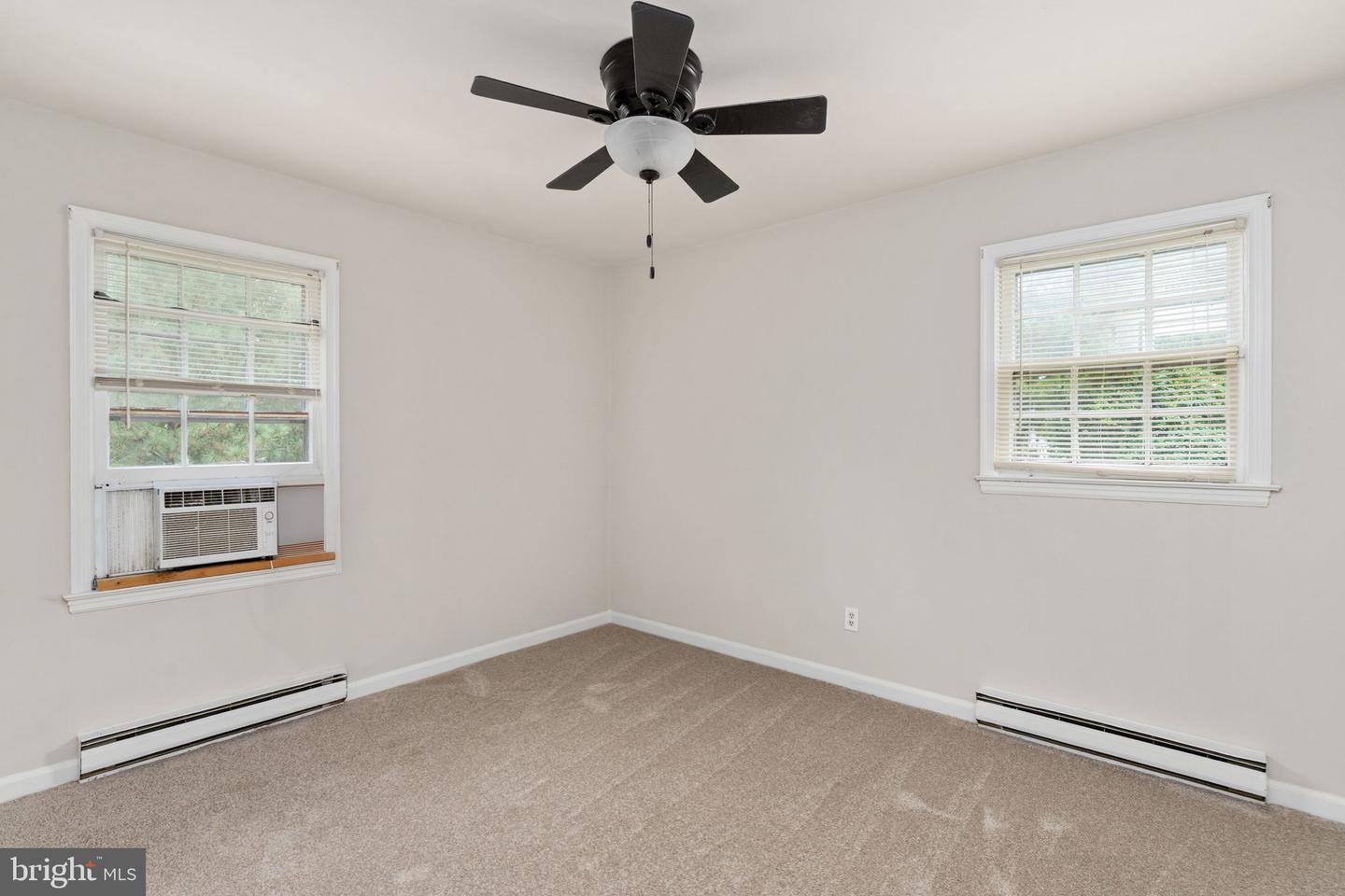 14208 SPRINGFIELD LN, KING GEORGE, Virginia 22485, 3 Bedrooms Bedrooms, ,1 BathroomBathrooms,Residential,For sale,14208 SPRINGFIELD LN,VAKG2007150 MLS # VAKG2007150