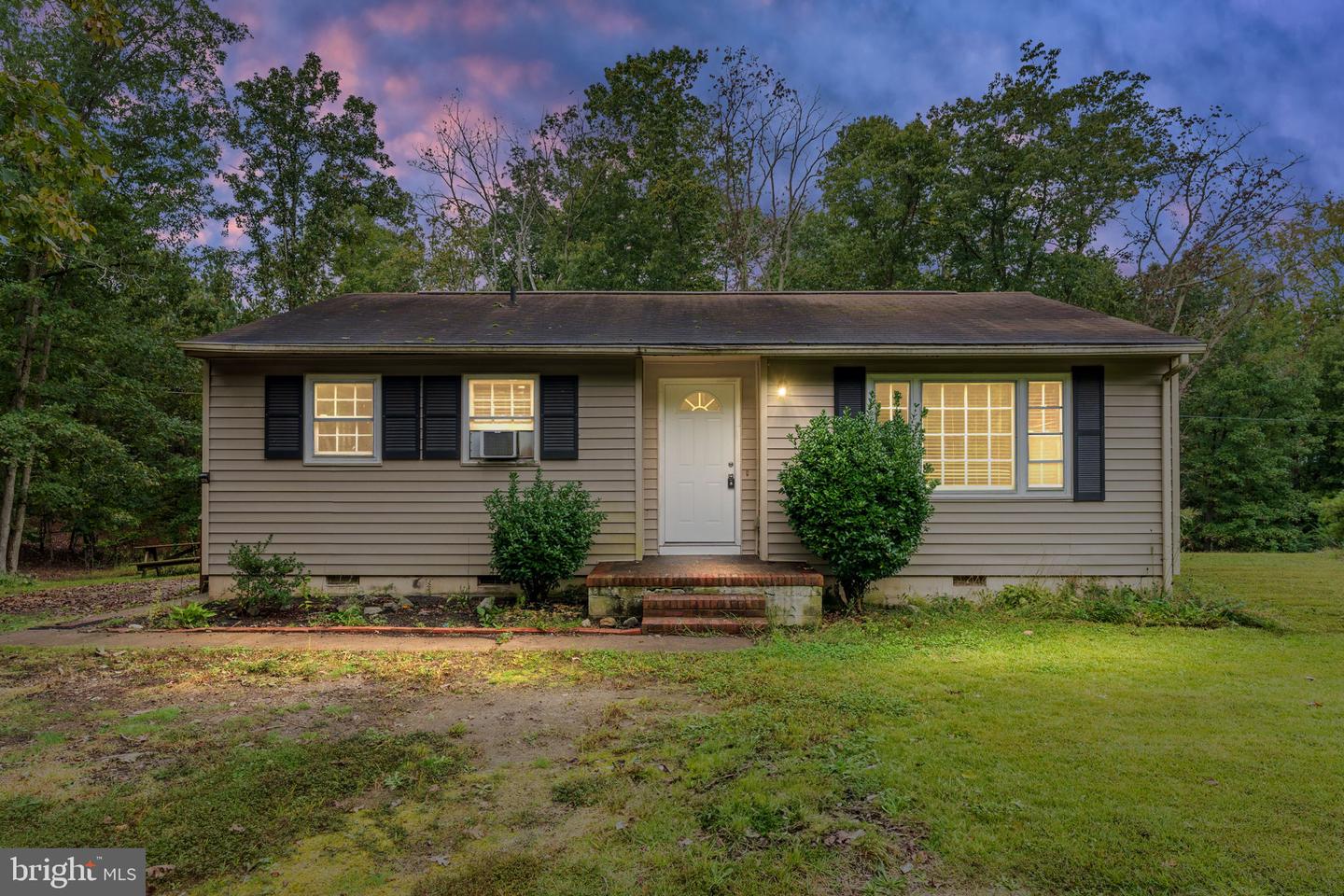 14208 SPRINGFIELD LN, KING GEORGE, Virginia 22485, 3 Bedrooms Bedrooms, ,1 BathroomBathrooms,Residential,For sale,14208 SPRINGFIELD LN,VAKG2007150 MLS # VAKG2007150