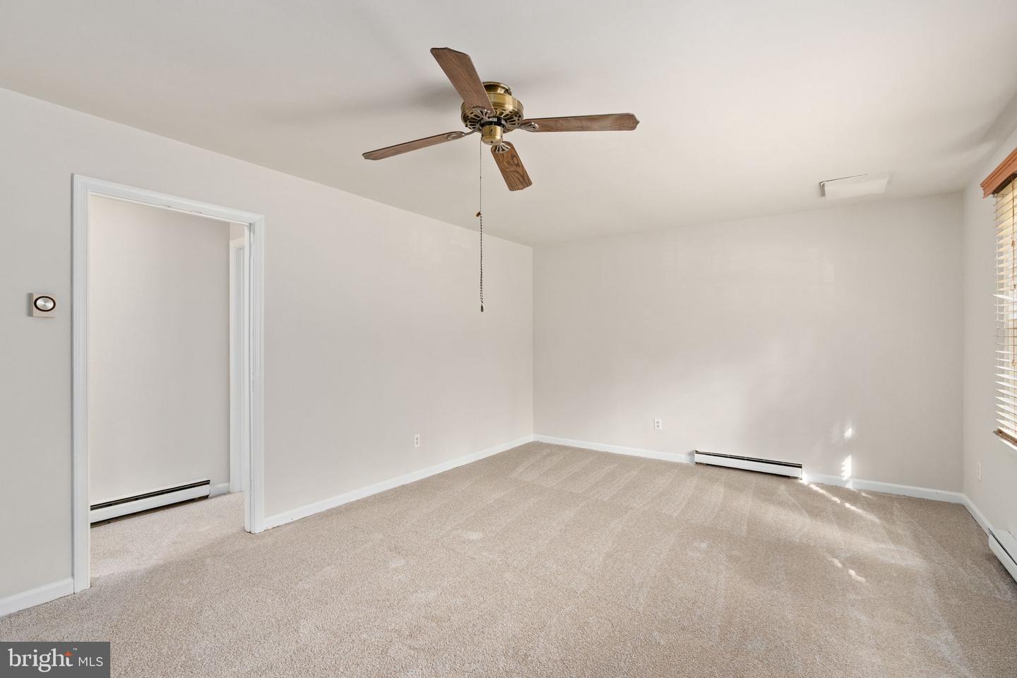 14208 SPRINGFIELD LN, KING GEORGE, Virginia 22485, 3 Bedrooms Bedrooms, ,1 BathroomBathrooms,Residential,For sale,14208 SPRINGFIELD LN,VAKG2007150 MLS # VAKG2007150