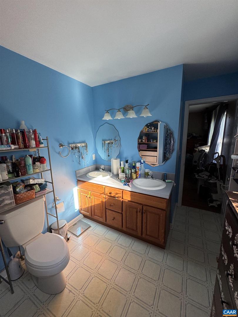 72 HILLCREST DR, RUCKERSVILLE, Virginia 22968, 4 Bedrooms Bedrooms, ,3 BathroomsBathrooms,Residential,For sale,72 HILLCREST DR,670002 MLS # 670002