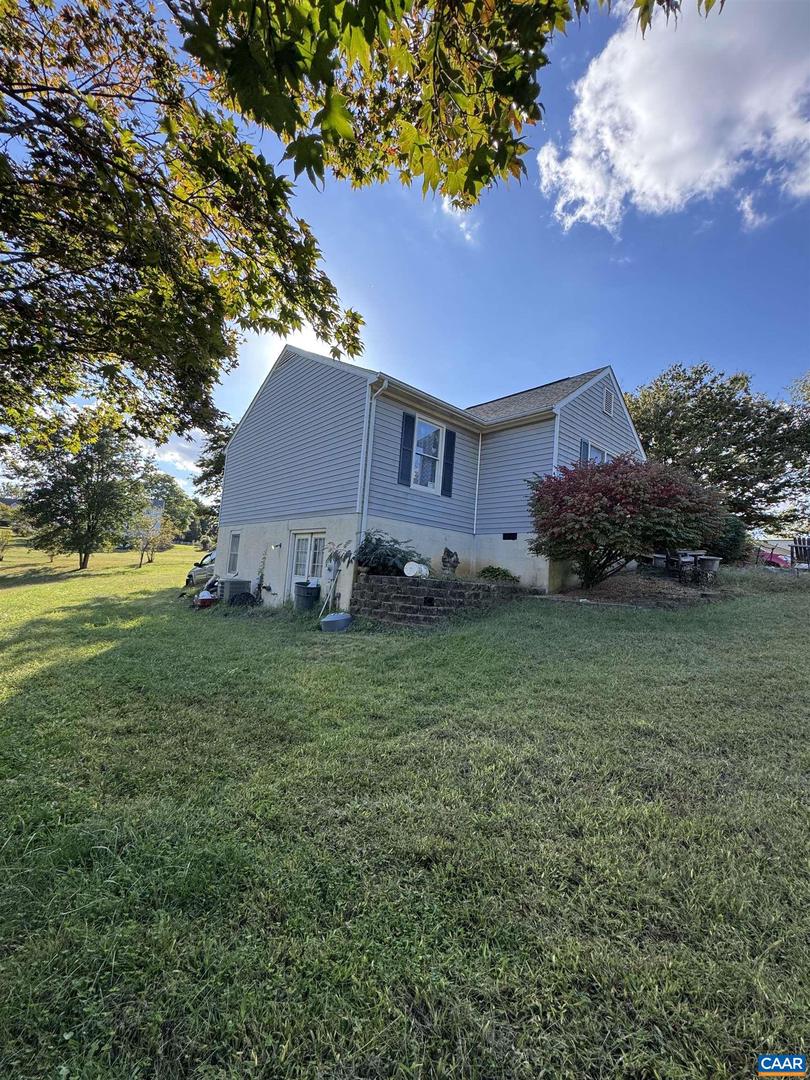 72 HILLCREST DR, RUCKERSVILLE, Virginia 22968, 4 Bedrooms Bedrooms, ,3 BathroomsBathrooms,Residential,For sale,72 HILLCREST DR,670002 MLS # 670002