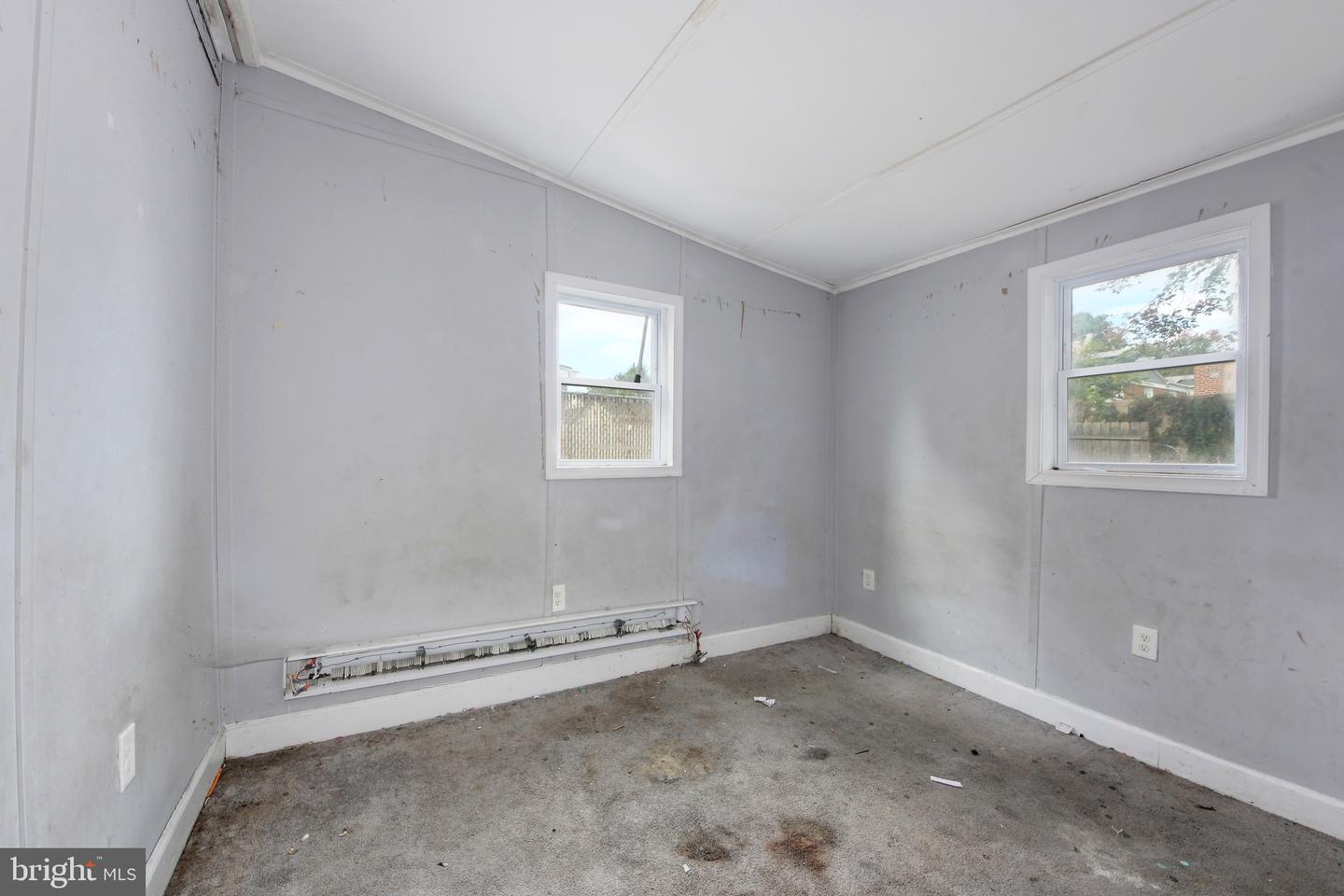 4620 HANNA PL SE, WASHINGTON, District Of Columbia 20019, 4 Bedrooms Bedrooms, ,1 BathroomBathrooms,Residential,For sale,4620 HANNA PL SE,DCDC2227026 MLS # DCDC2227026