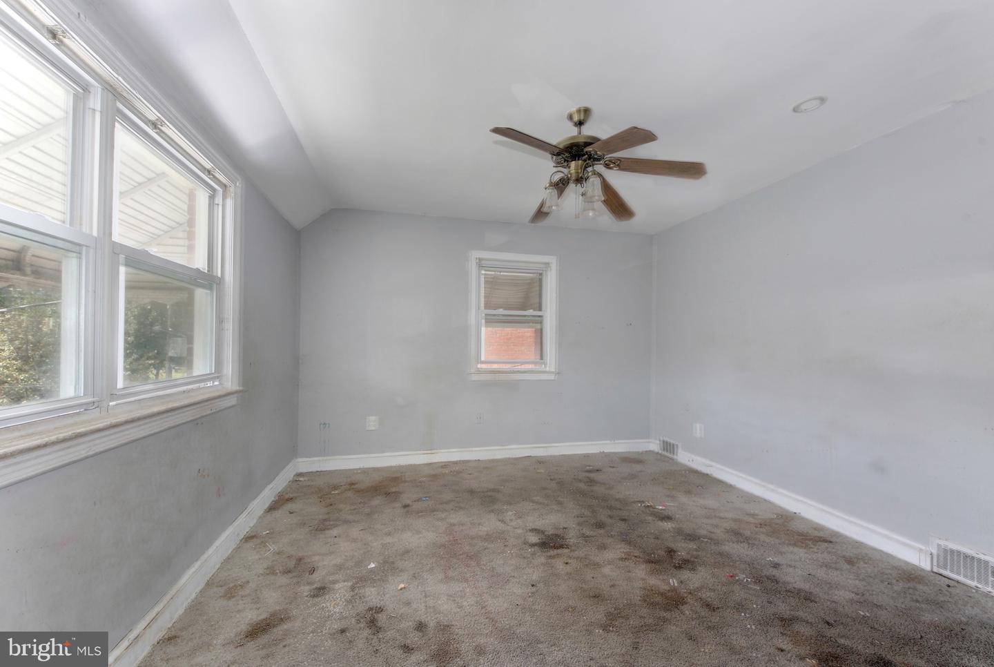 4620 HANNA PL SE, WASHINGTON, District Of Columbia 20019, 4 Bedrooms Bedrooms, ,1 BathroomBathrooms,Residential,For sale,4620 HANNA PL SE,DCDC2227026 MLS # DCDC2227026