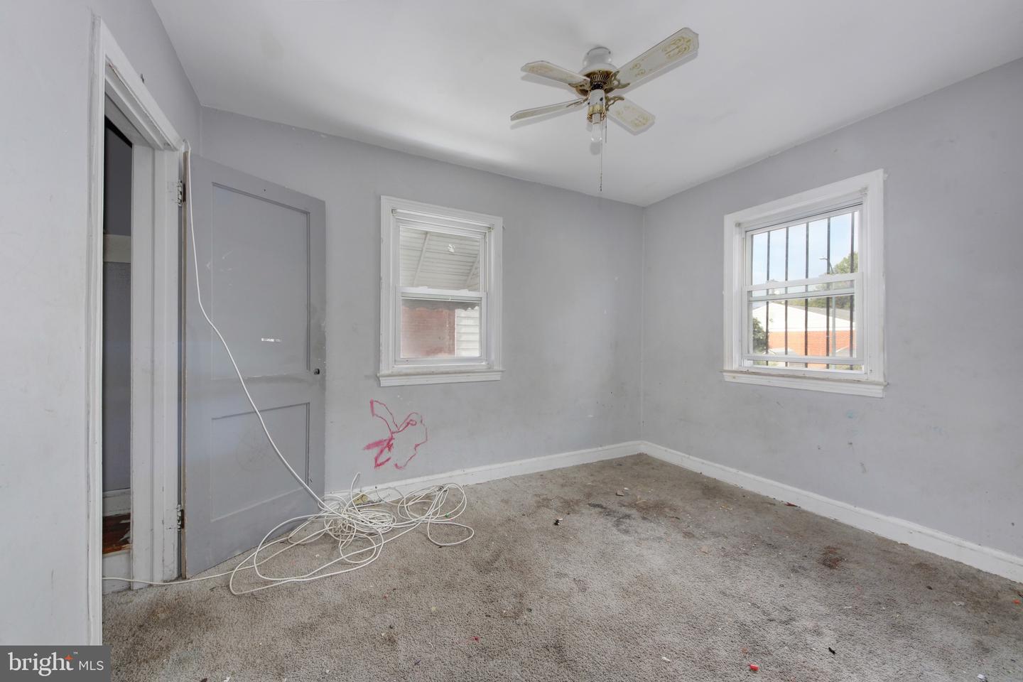 4620 HANNA PL SE, WASHINGTON, District Of Columbia 20019, 4 Bedrooms Bedrooms, ,1 BathroomBathrooms,Residential,For sale,4620 HANNA PL SE,DCDC2227026 MLS # DCDC2227026