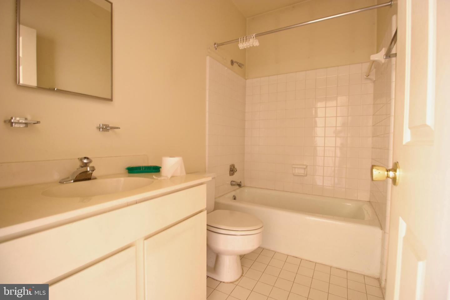 238 MARYLAND AVE NE #B, WASHINGTON, District Of Columbia 20002, 3 Bedrooms Bedrooms, ,2 BathroomsBathrooms,Residential,For sale,238 MARYLAND AVE NE #B,DCDC2227030 MLS # DCDC2227030 238 MARYLAND AVE NE #B, WASHINGTON, District Of Columbia 20002, 3 Bedrooms Bedrooms, ,2 BathroomsBathrooms,Residential,For sale,238 MARYLAND AVE NE #B,DCDC2227030 MLS # DCDC2227030