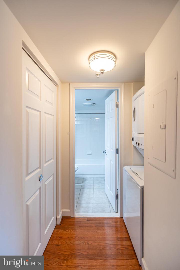 3401 38TH ST NW #316, WASHINGTON, District Of Columbia 20016, 2 Bedrooms Bedrooms, 4 Rooms Rooms,2 BathroomsBathrooms,Residential,For sale,3401 38TH ST NW #316,DCDC2227034 MLS # DCDC2227034