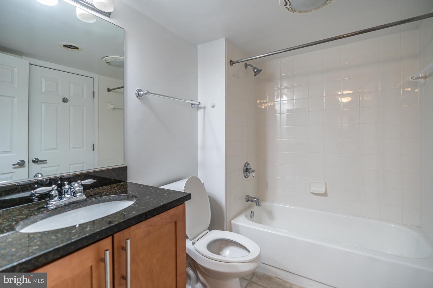 3401 38TH ST NW #316, WASHINGTON, District Of Columbia 20016, 2 Bedrooms Bedrooms, 4 Rooms Rooms,2 BathroomsBathrooms,Residential,For sale,3401 38TH ST NW #316,DCDC2227034 MLS # DCDC2227034