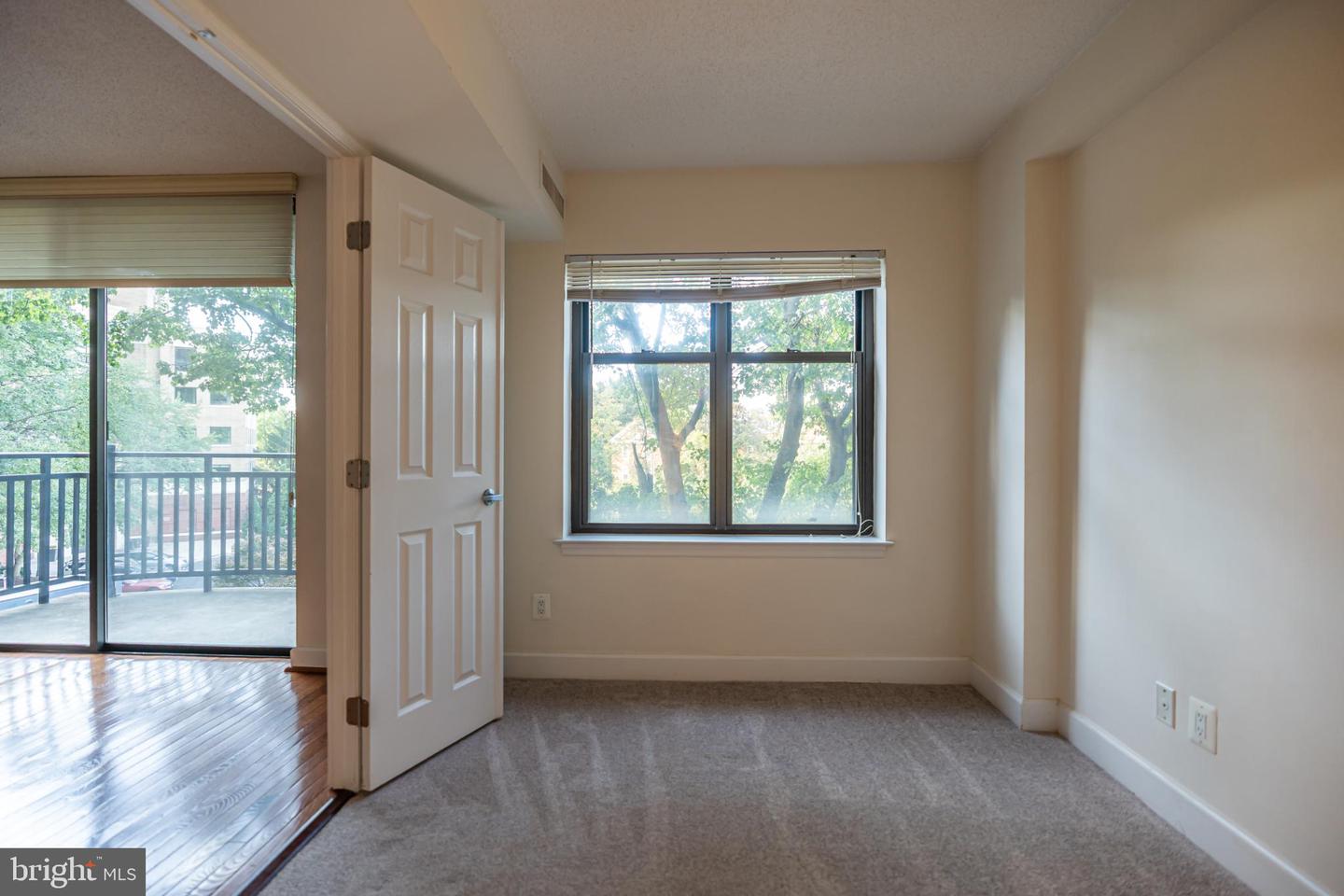 3401 38TH ST NW #316, WASHINGTON, District Of Columbia 20016, 2 Bedrooms Bedrooms, 4 Rooms Rooms,2 BathroomsBathrooms,Residential,For sale,3401 38TH ST NW #316,DCDC2227034 MLS # DCDC2227034